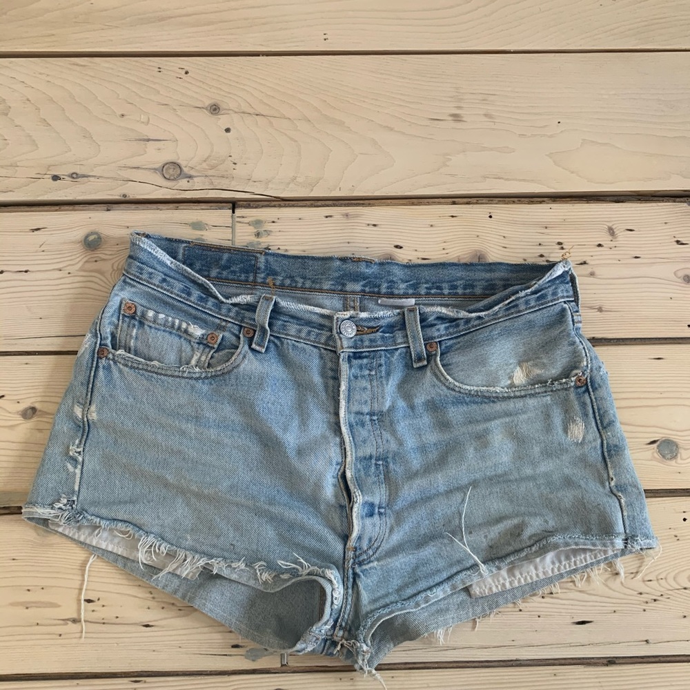 Vintage Levi’s denim shorts